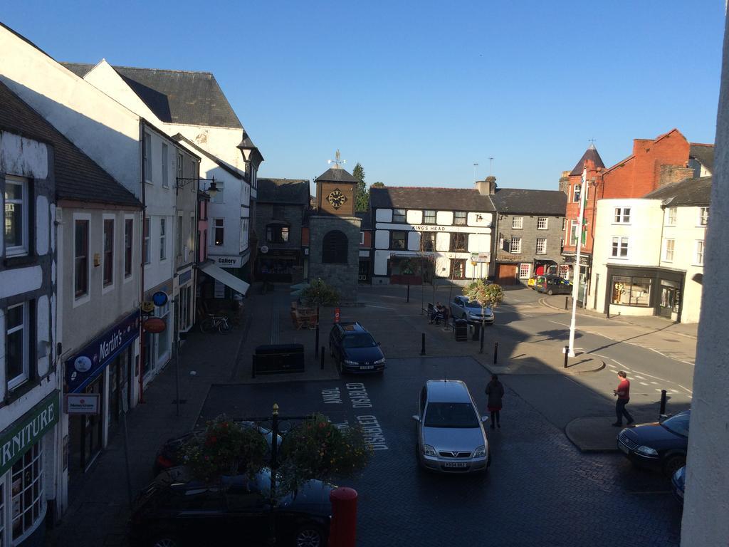 The Eagles Hotel Llanrwst Exterior foto